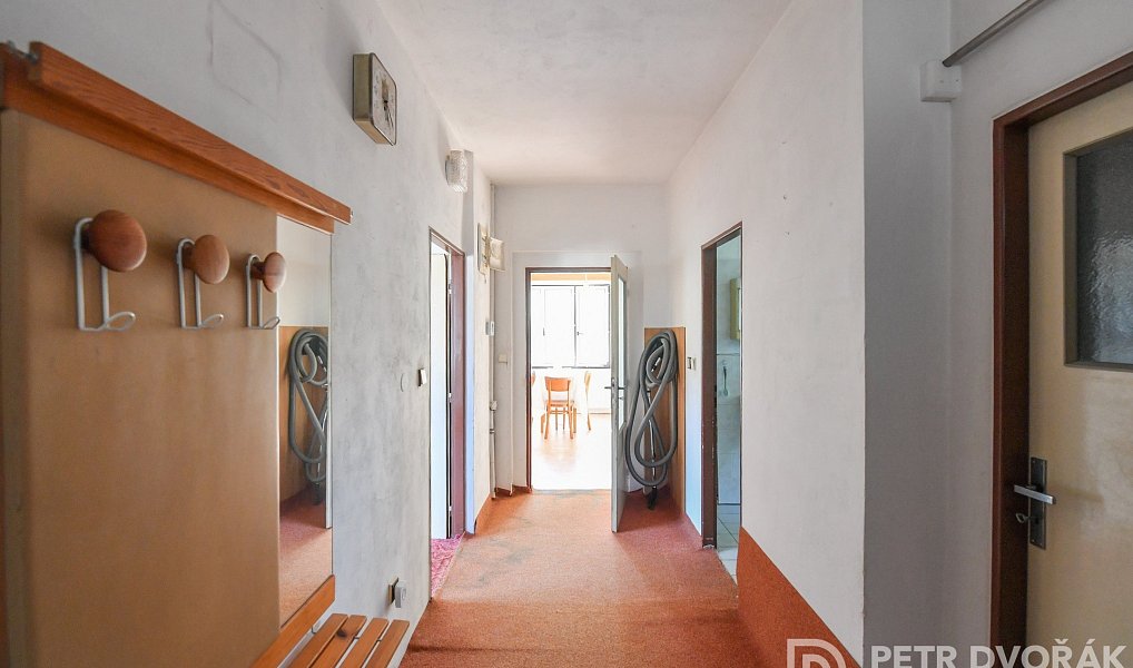 Prodej domu 161 m² s pozemkem 1 027 m², Úvaly – náhled fotky 21