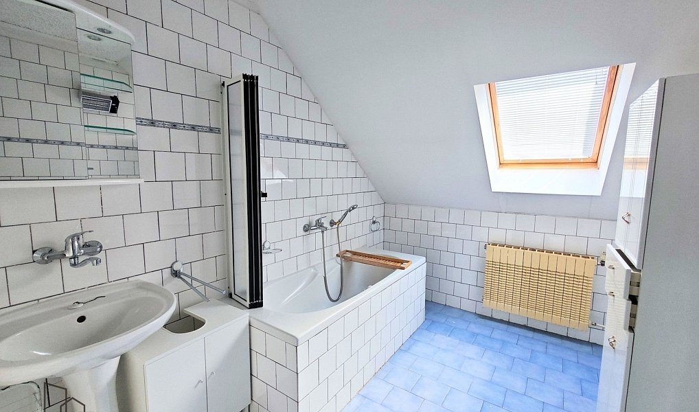 Pronájem domu 200 m² s pozemkem 182 m², Hostivice – náhled fotky 11