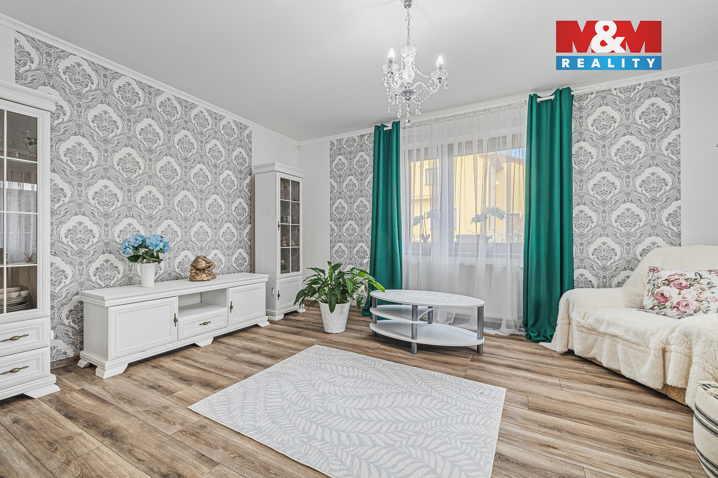 Prodej domu 195 m² s pozemkem 930 m² – pohled 2
