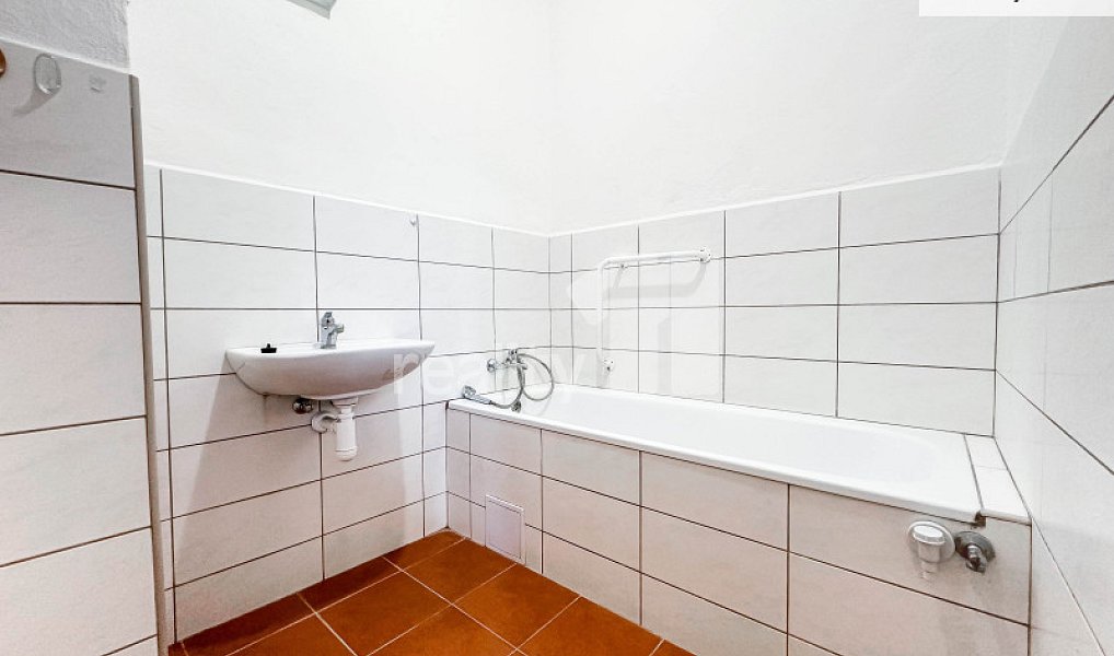 Pronájem bytu 2+1 75 m², Chropyně – náhled fotky 7