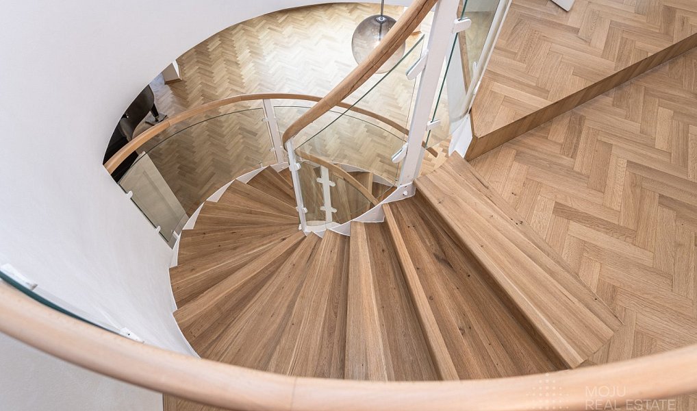 Pronájem bytu 4+1 227 m², Praha – náhled fotky 8