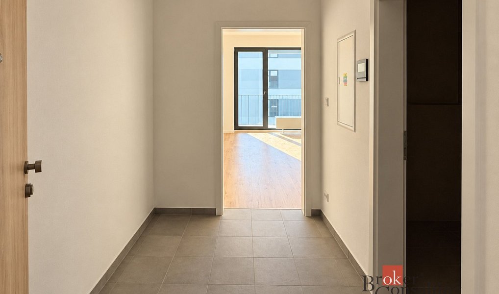 Prodej bytu 1+kk 34 m², Plzeň – náhled fotky 3