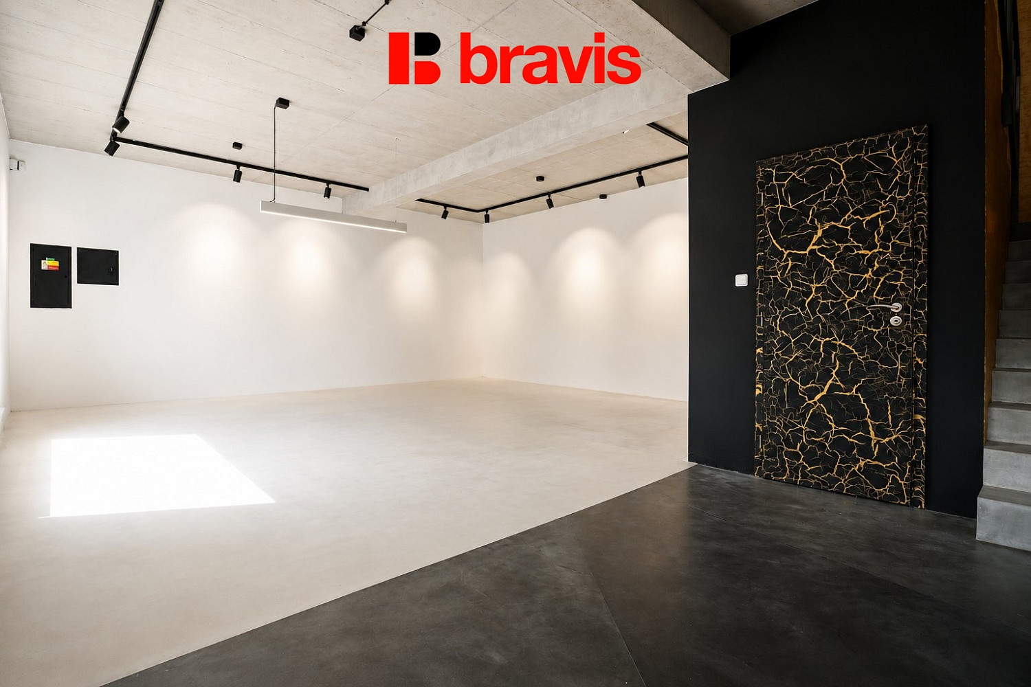 Pronájem obchodních prostor 280 m² — photo 2
