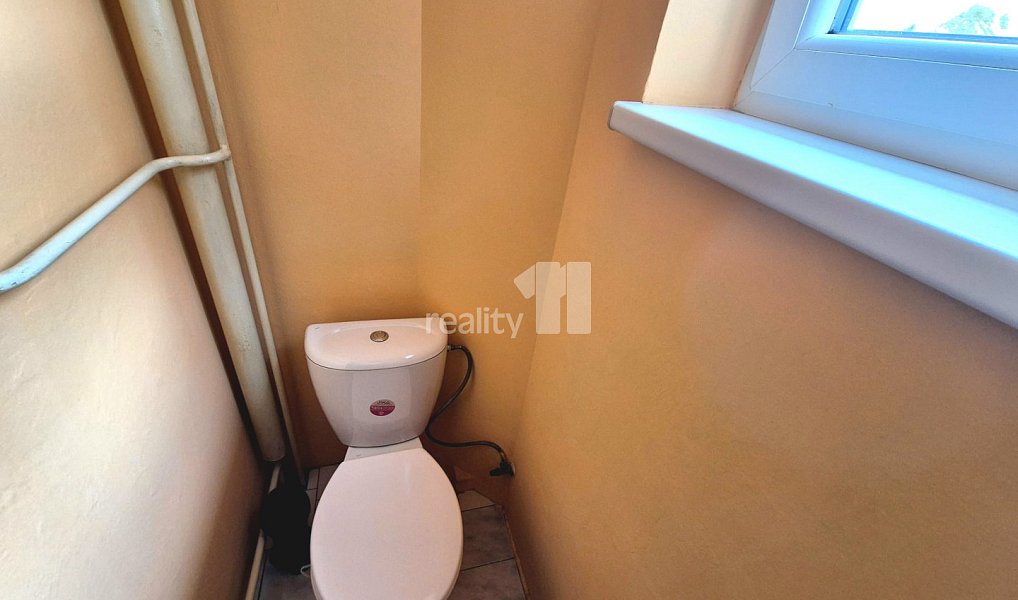 Prodej domu 189 m² s pozemkem 775 m², Aš – náhled fotky 34