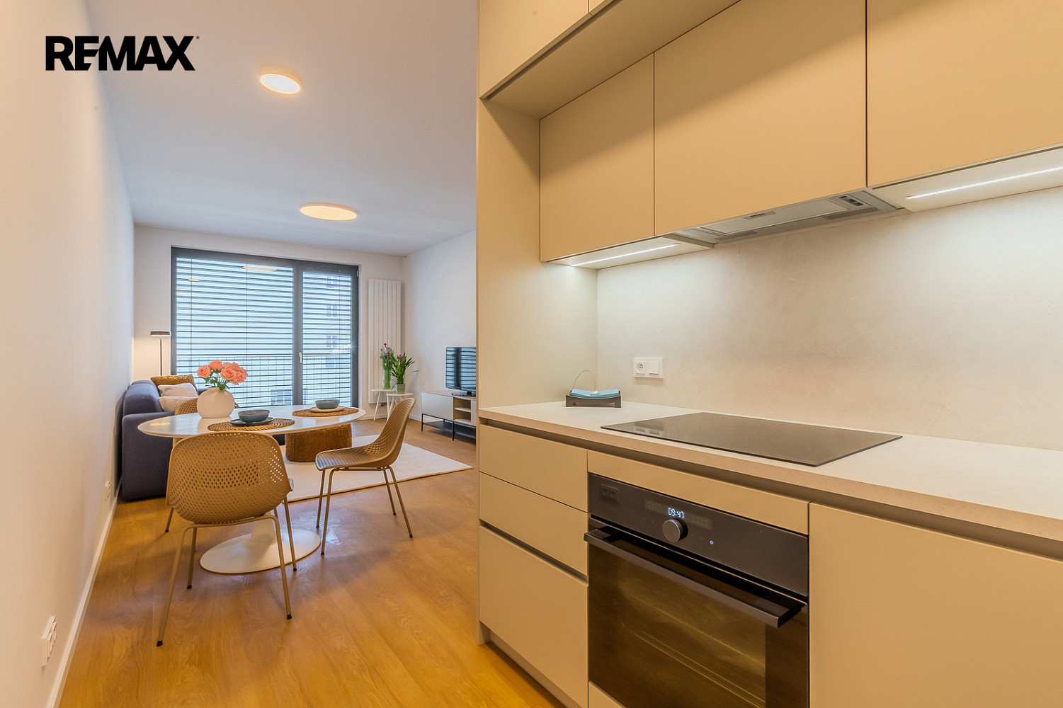 Pronájem bytu 2+kk 86 m² — photo 3