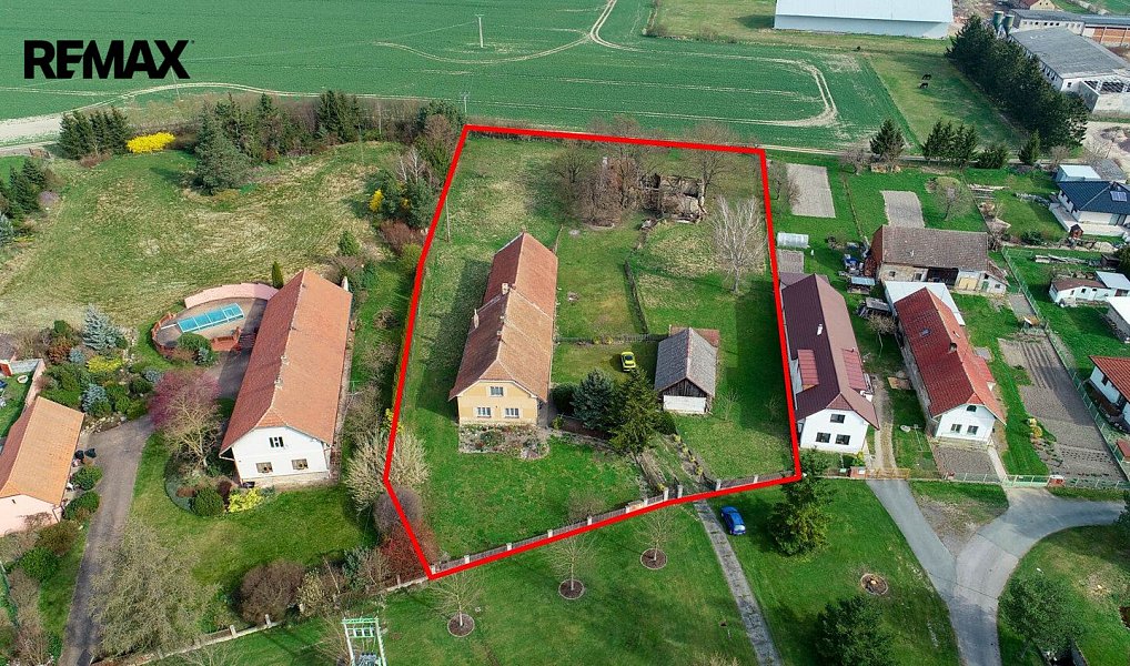 Prodej domu 405 m² s pozemkem 2 574 m², Klamoš – náhled fotky 3