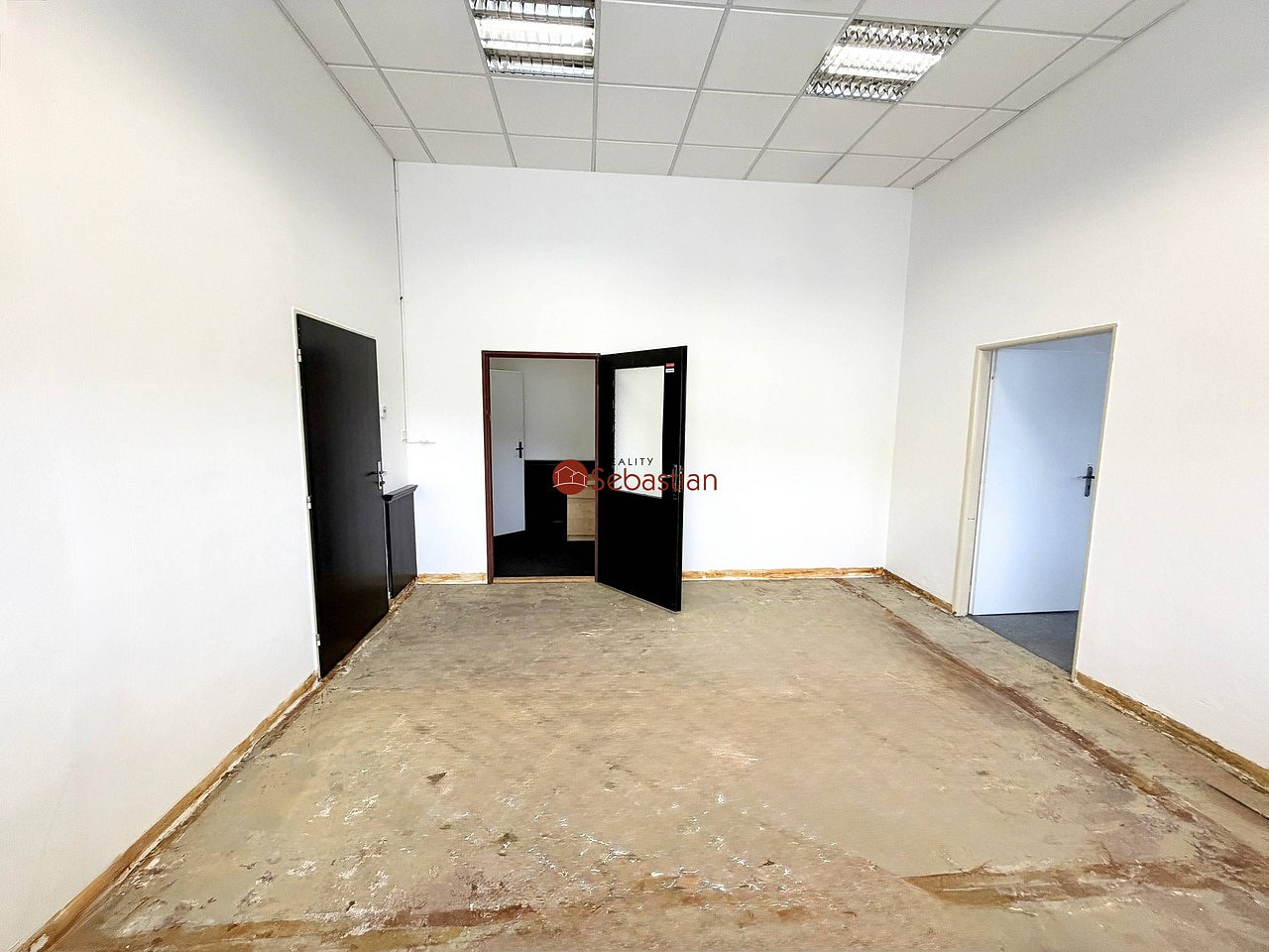 Pronájem kanceláře 69 m² — photo 4