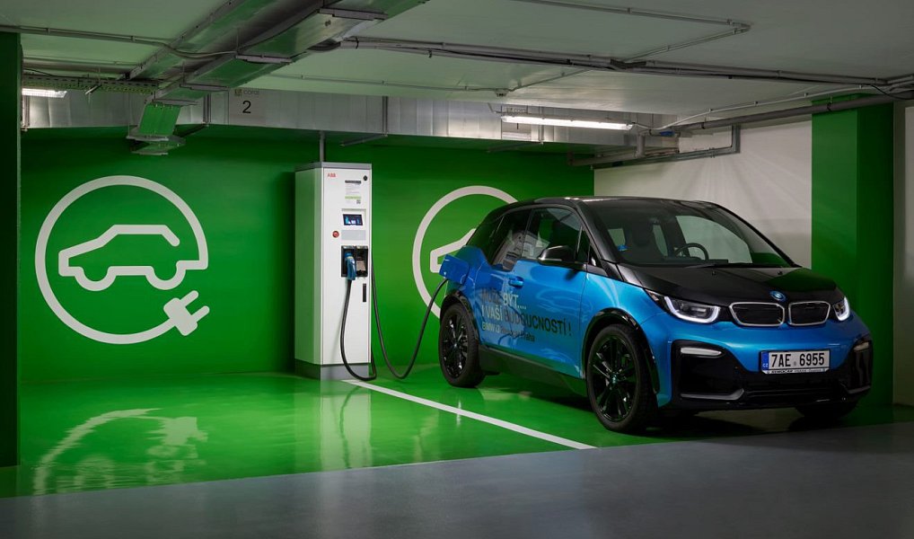 Pronájem kanceláře 200 m², Ořech – náhled fotky 10