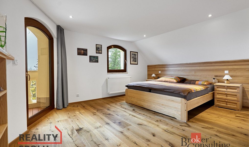 Prodej domu 231 m² s pozemkem 2 229 m², Nejdek – náhled fotky 39