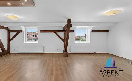 Pronájem bytu 2+kk 64 m²