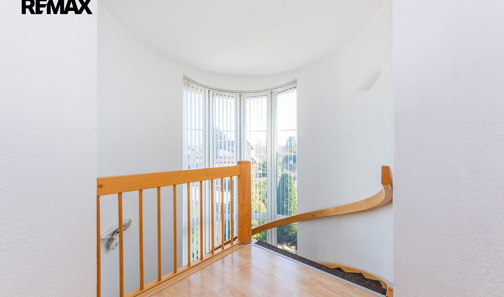 Prodej domu 433 m² s pozemkem 826 m², Praha – náhled fotky 21