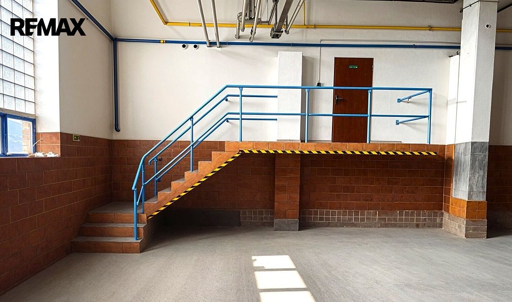 Pronájem obchodních prostor 2 000 m², Děčín – náhled fotky 6