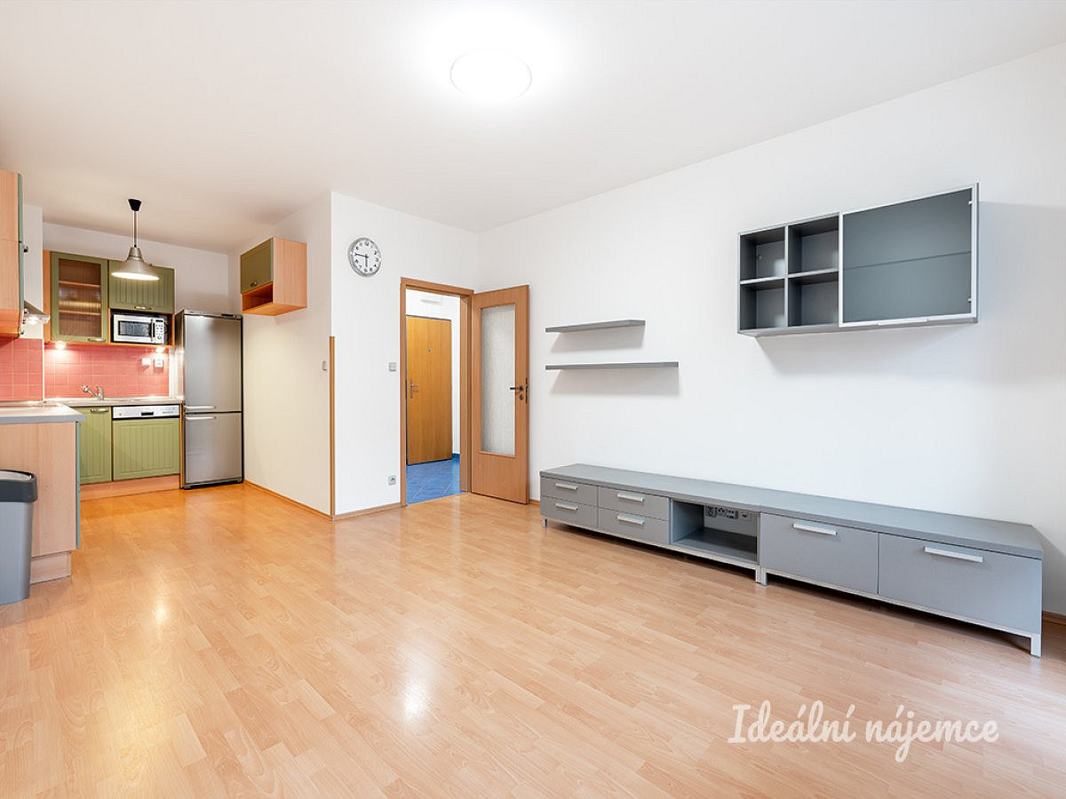Pronájem bytu 2+kk 51 m² – fotografie 4