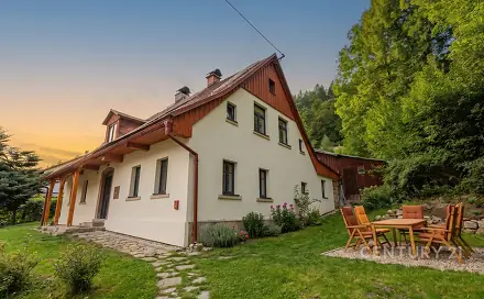 Prodej domu 218 m² s pozemkem 832 m², Polubenská, Desná - Desná III, okres Jablonec nad Nisou