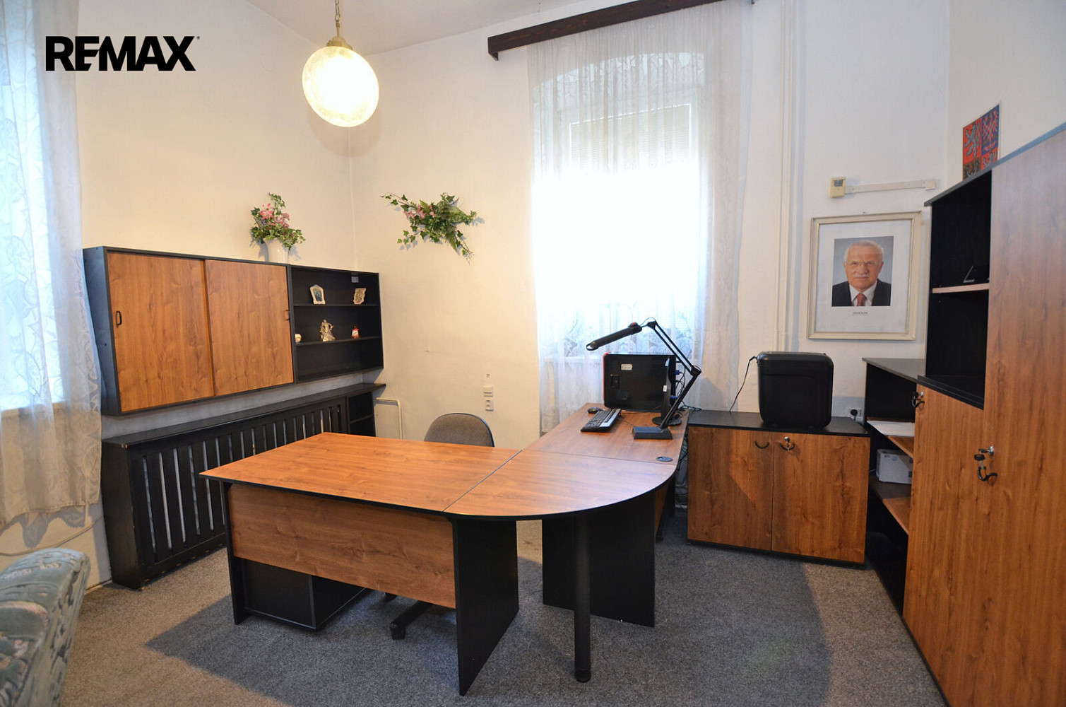 Pronájem kanceláře 57 m² – fotografie 2