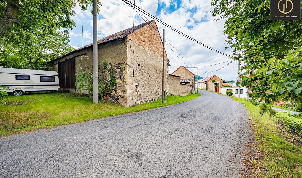 Prodej domu 262 m² s pozemkem 2 342 m², Chožov – náhled fotky 30