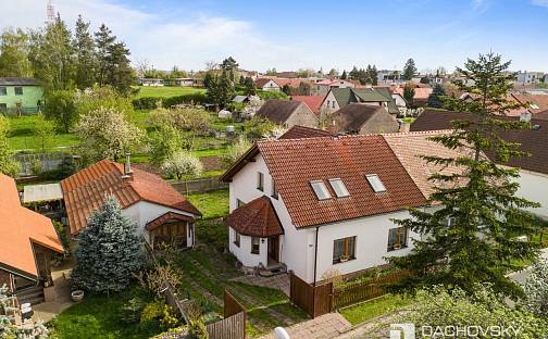 Prodej domu 155 m² s pozemkem 383 m², Ke Křížku, Sezemice, okres Pardubice