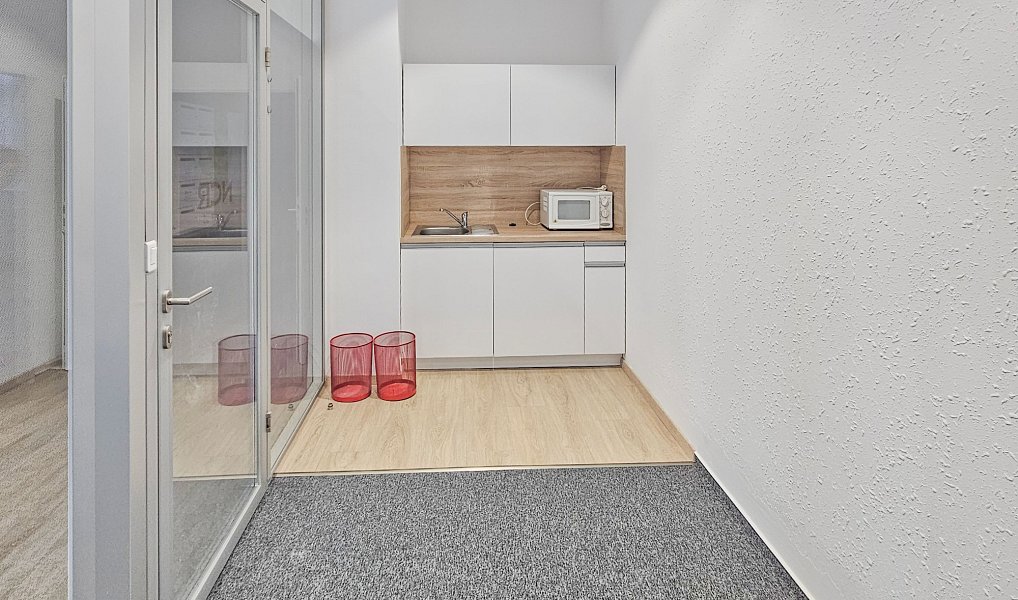 Pronájem kanceláře 88 m², Plzeň – náhled fotky 5