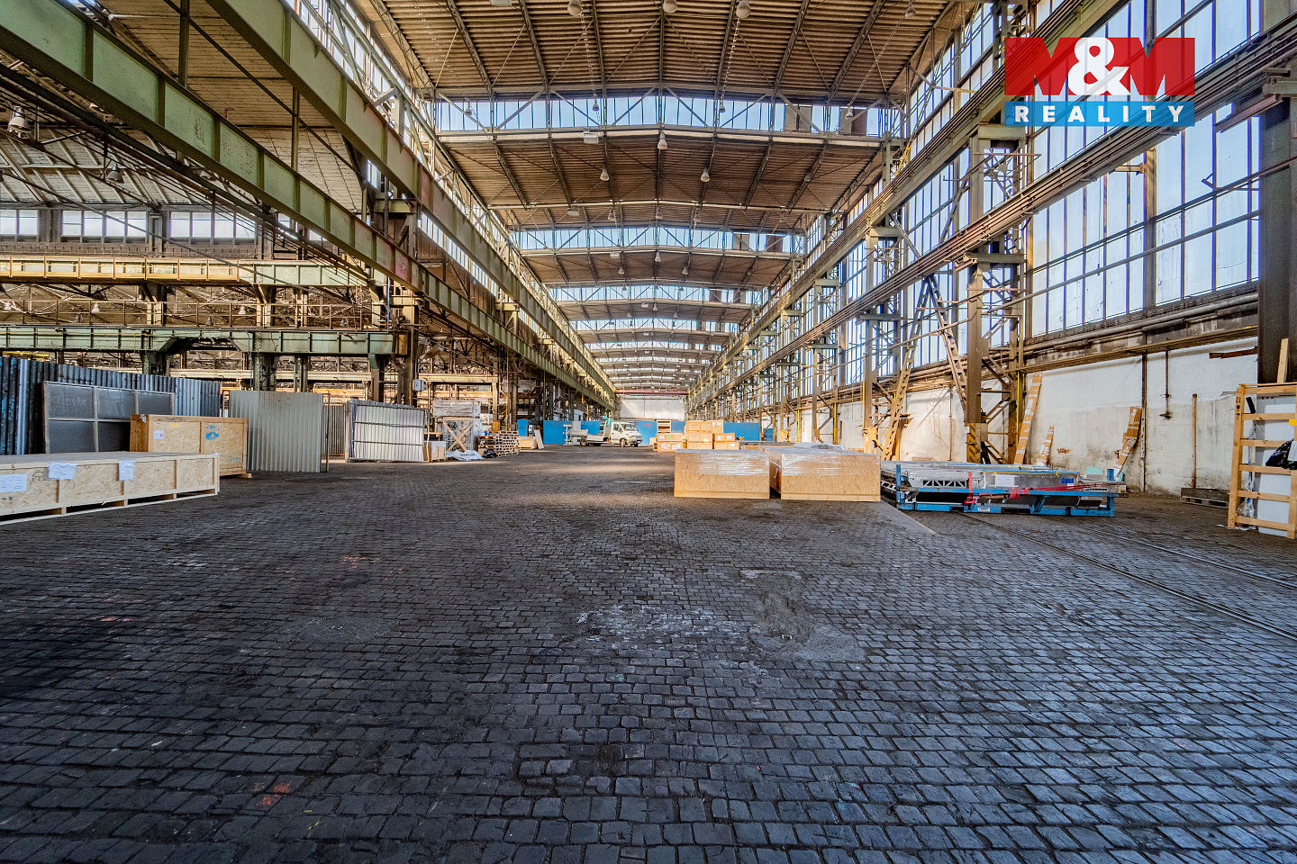 Pronájem výrobních prostor 1 000 m² — photo 3