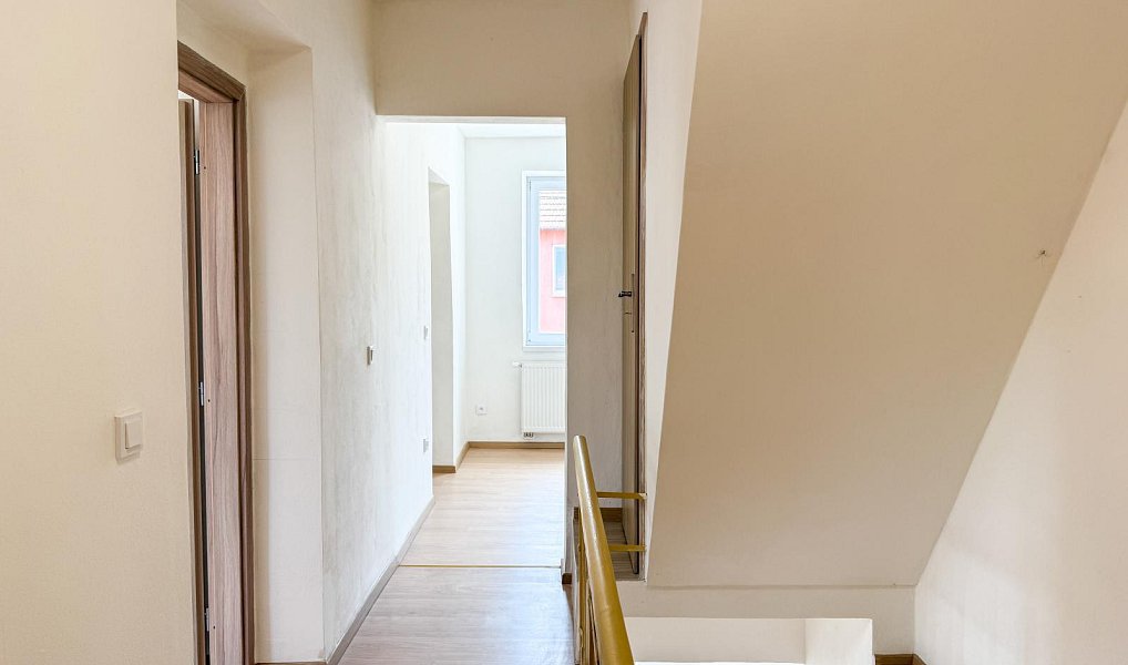 Prodej domu 182 m² s pozemkem 284 m², Seloutky – náhled fotky 19