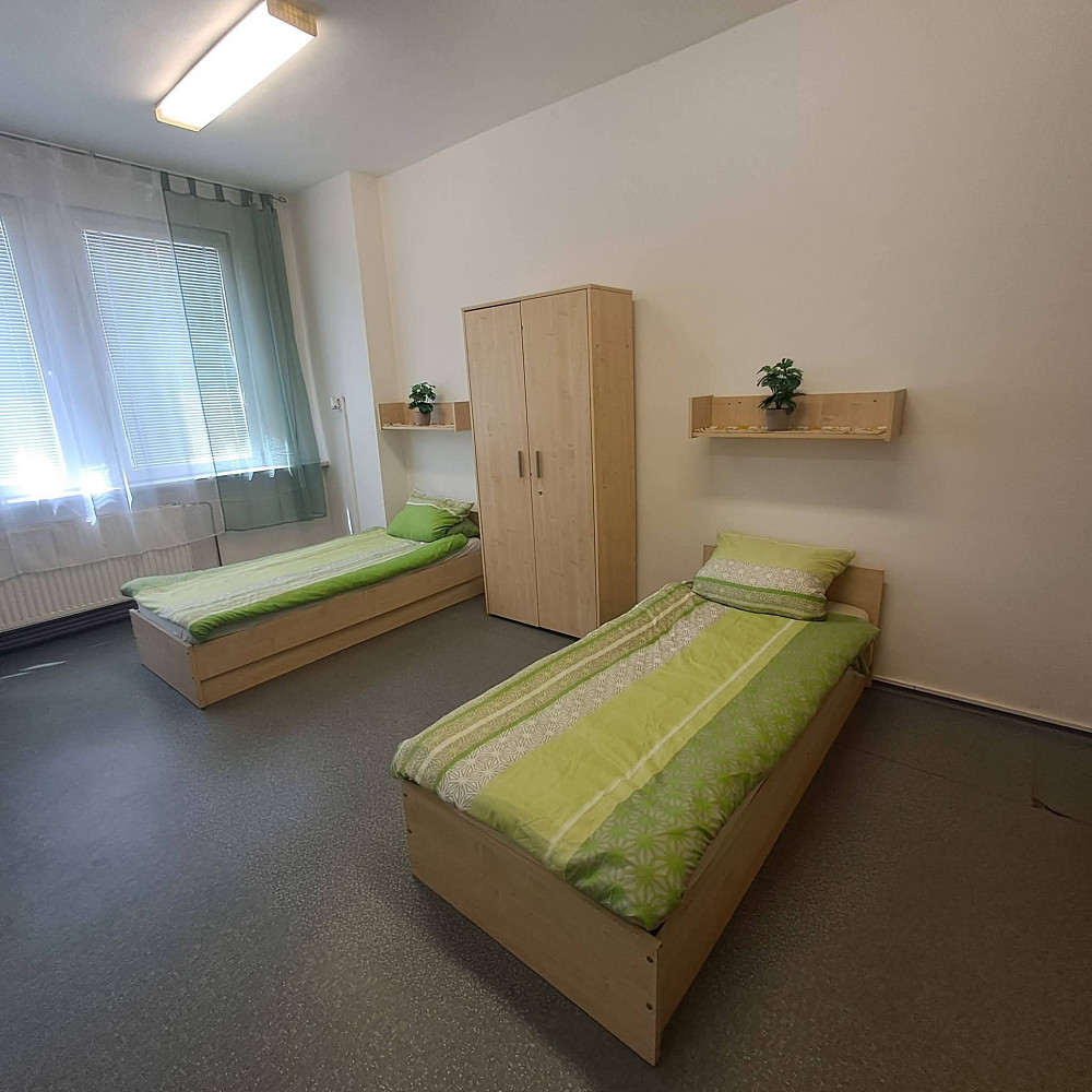 Pronájem bytu 1+kk 40 m² – pohled 2