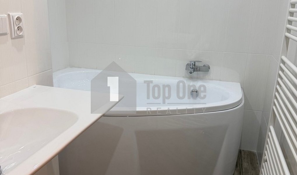 Prodej bytu 4+kk 200 m², Praha – náhled fotky 13