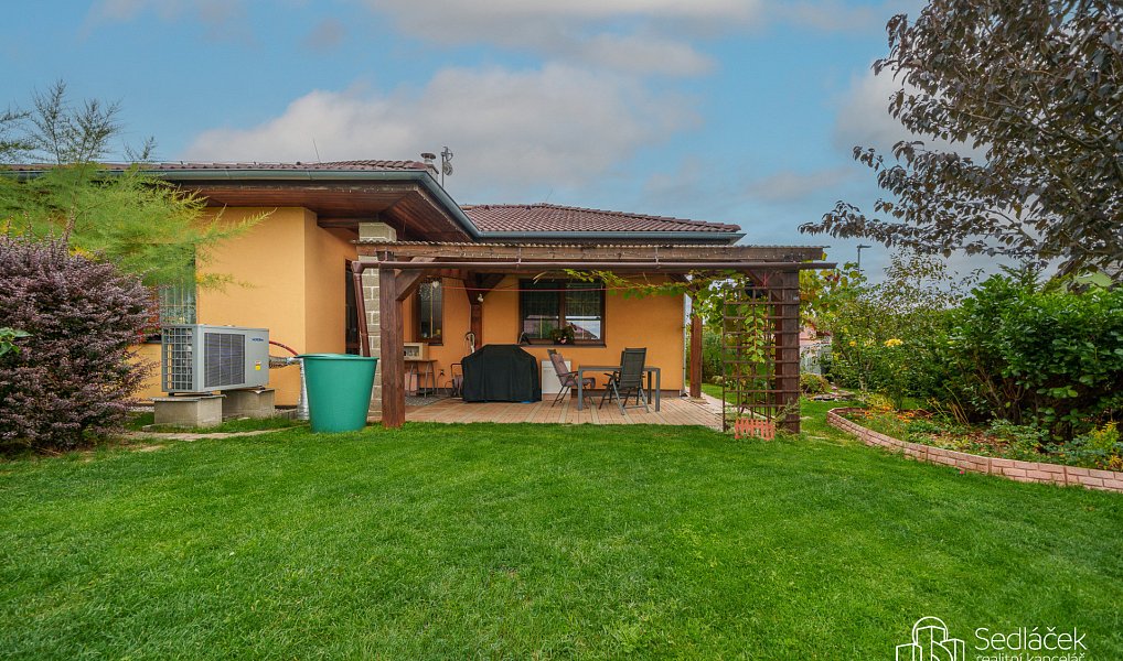 Prodej domu 100 m² s pozemkem 1 272 m², Nové Sedlo – náhled fotky 3