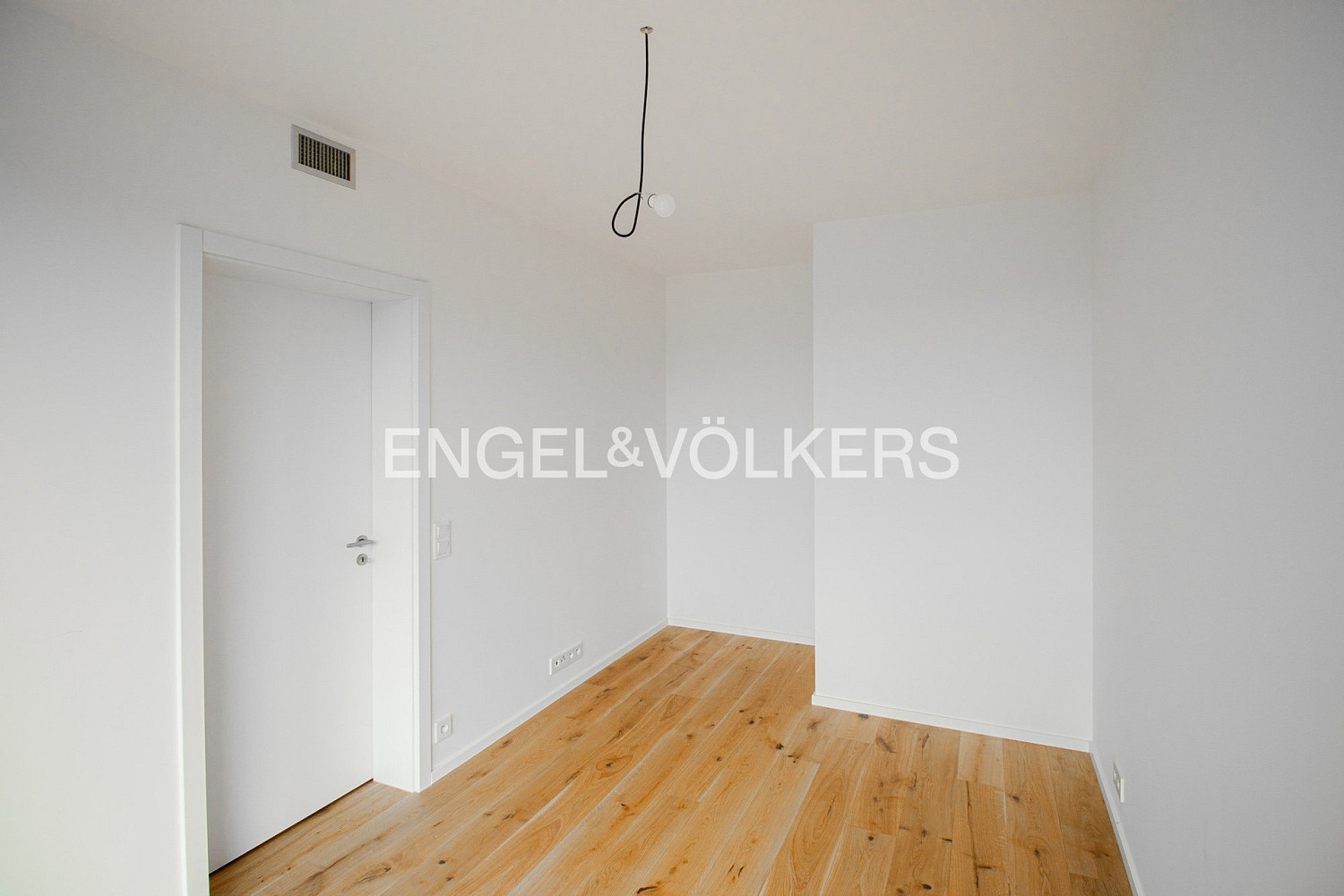 Pronájem bytu 2+kk 53 m² – fotografie 4