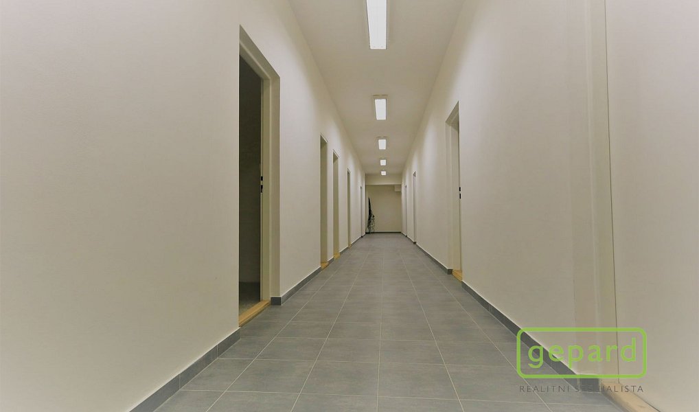Pronájem kanceláře 100 m², Praha – náhled fotky 8