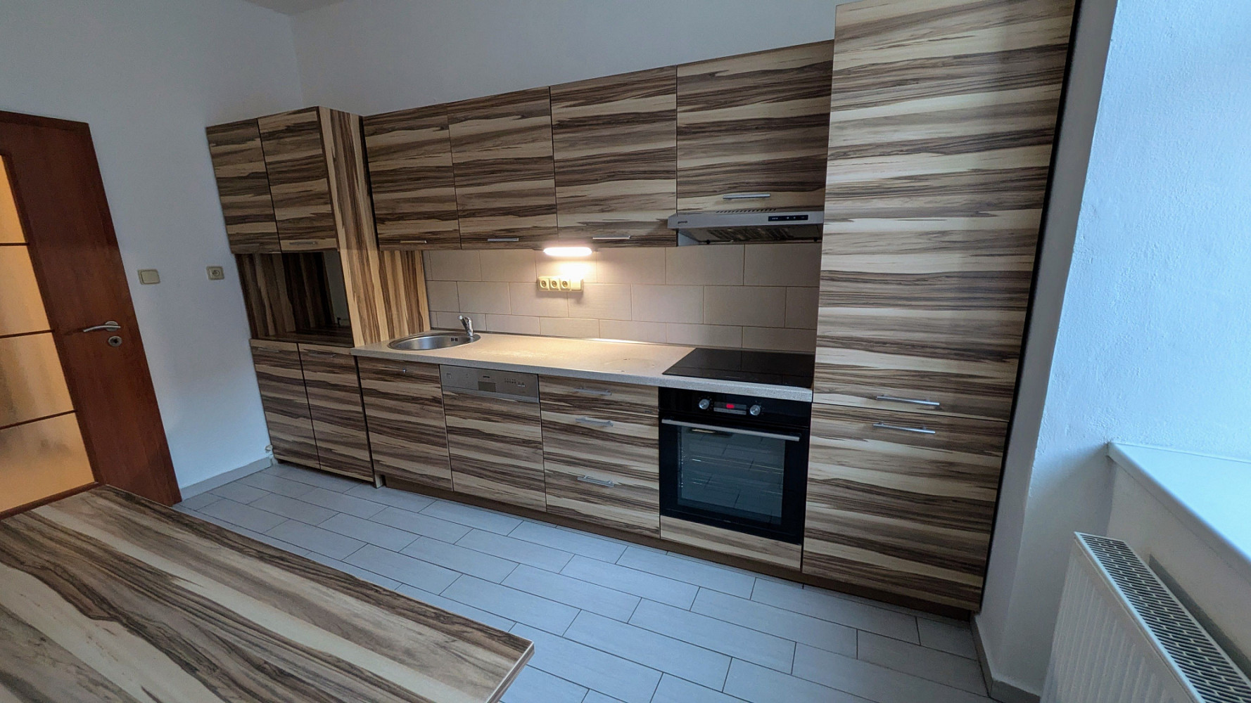 Pronájem bytu 3+1 85 m² – fotografie 3