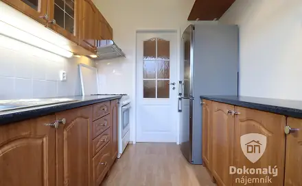 Pronájem bytu 3+1 72 m², Hnězdenská, Praha 8 - Troja