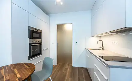 Pronájem bytu 1+kk 42 m²
