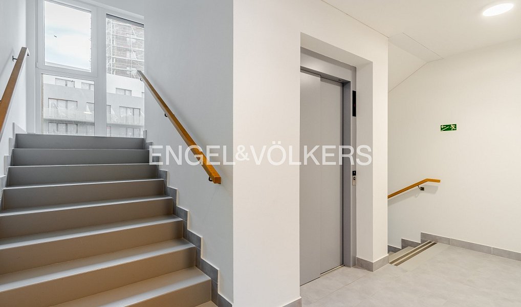 Pronájem bytu 2+kk 42 m², Praha – náhled fotky 12
