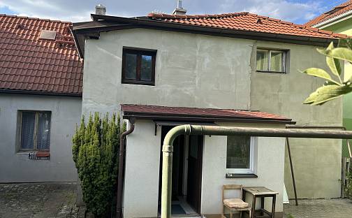 Prodej domu 150 m² s pozemkem 439 m²