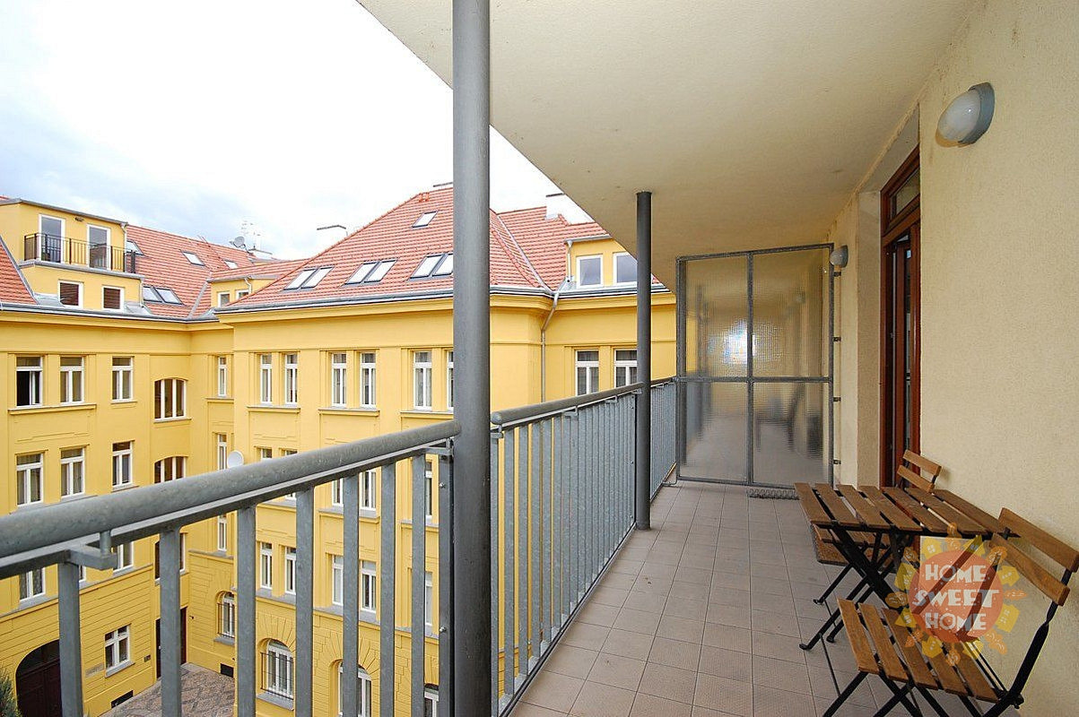Pronájem kanceláře 147 m² – fotografie 2