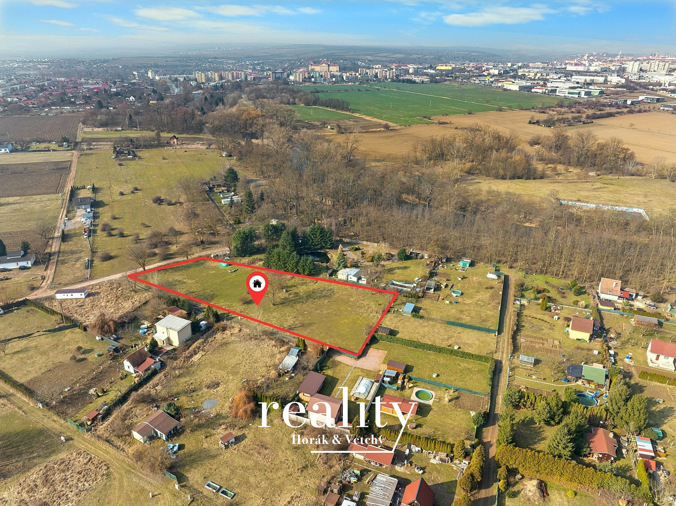 Prodej specifického pozemku 2 018 m², Znojmo - Oblekovice – pohled 3