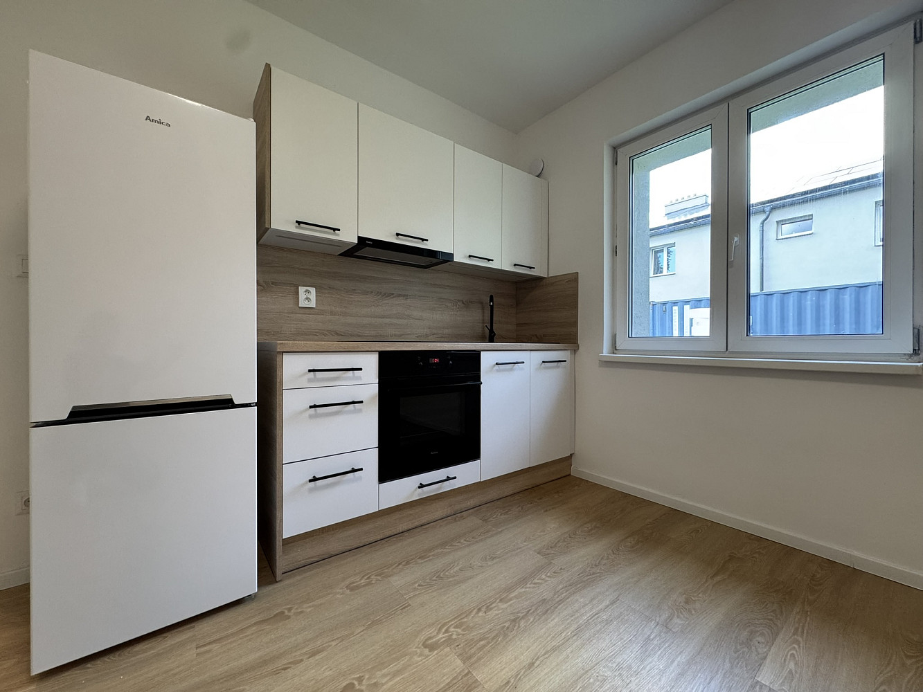 Pronájem bytu 2+kk 38 m² – pohled 4