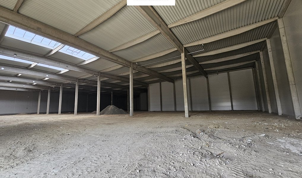 Pronájem výrobních prostor 3 504 m², Ovčáry – náhled fotky 3