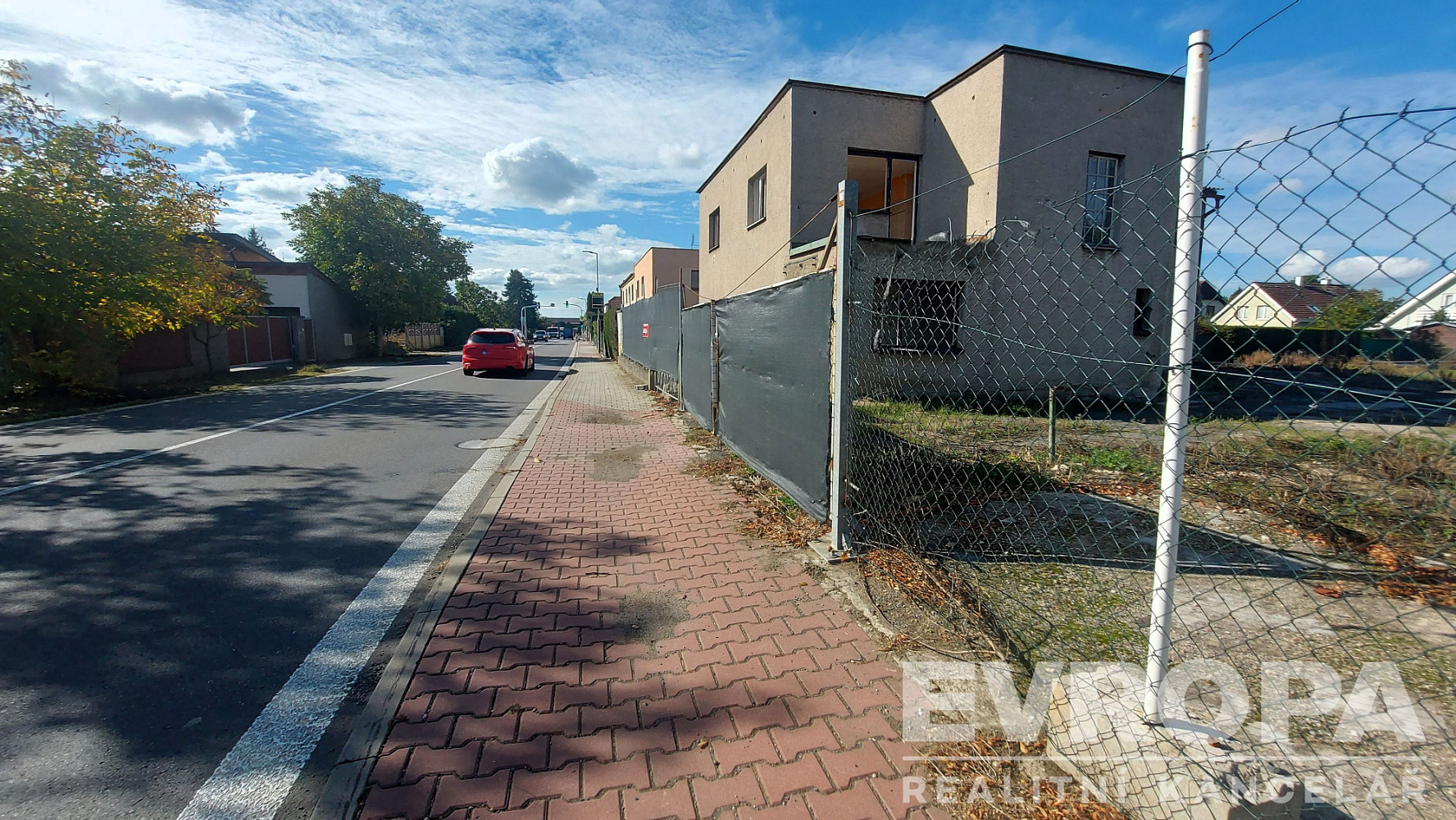 Prodej domu 271 m² s pozemkem 1 301 m²