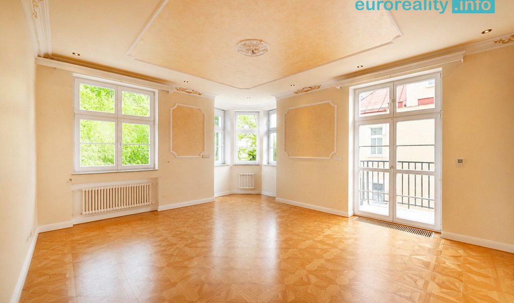 Prodej bytu 4+kk 117 m², Mariánské Lázně – fotka 1 z 30
