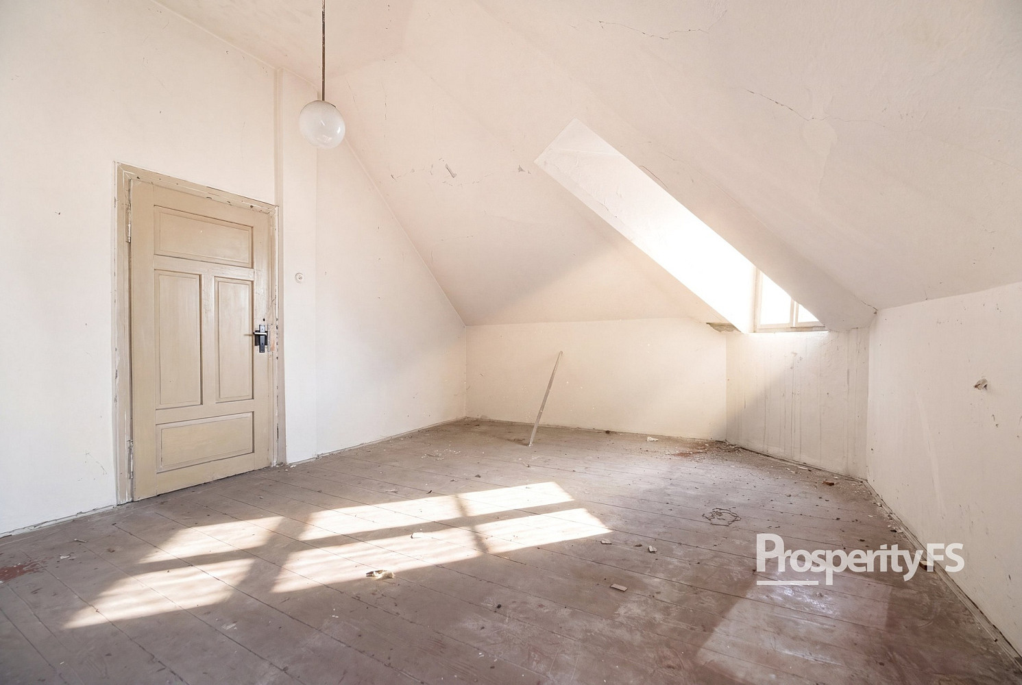 Prodej domu 200 m² s pozemkem 396 m² — photo 2