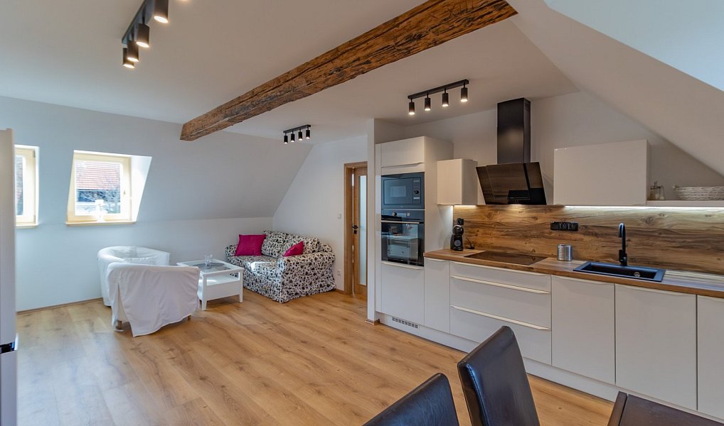 Prodej bytu 2+kk 68 m², Petrovice u Sušice – fotka 1 z 32