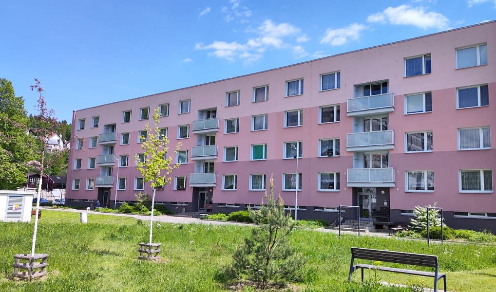 Pronájem bytu 2+1 71 m², Hostinné – náhled fotky 10