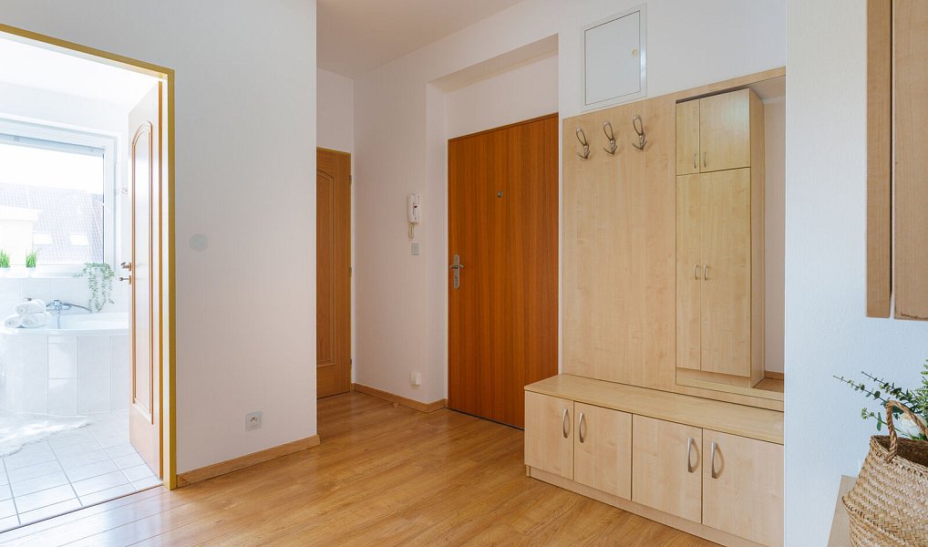 Pronájem bytu 2+kk 70 m², Čelákovice – náhled fotky 11