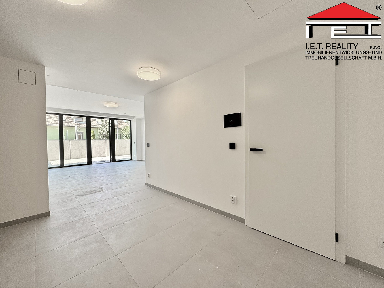 Pronájem obchodních prostor 55 m² – fotografie 5