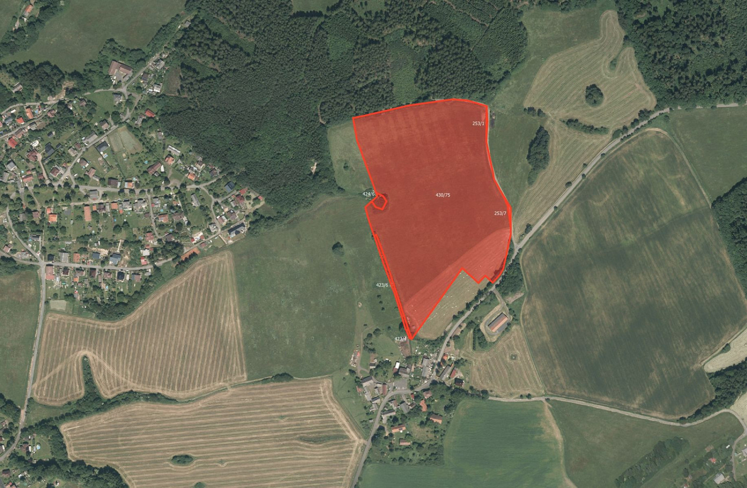 Prodej pole 79 188 m²