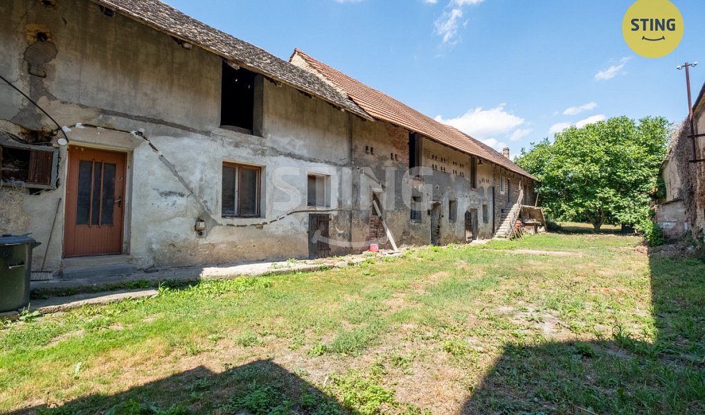 Prodej domu 262 m² s pozemkem 1 101 m², Kleneč – náhled fotky 4