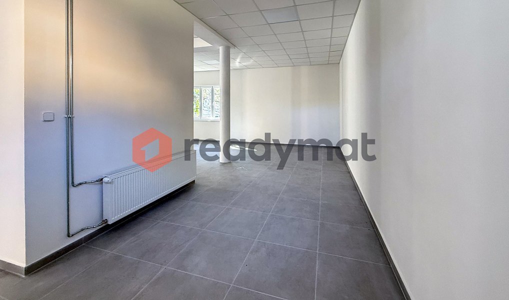 Pronájem obchodních prostor 588 m², Hodonín – náhled fotky 13