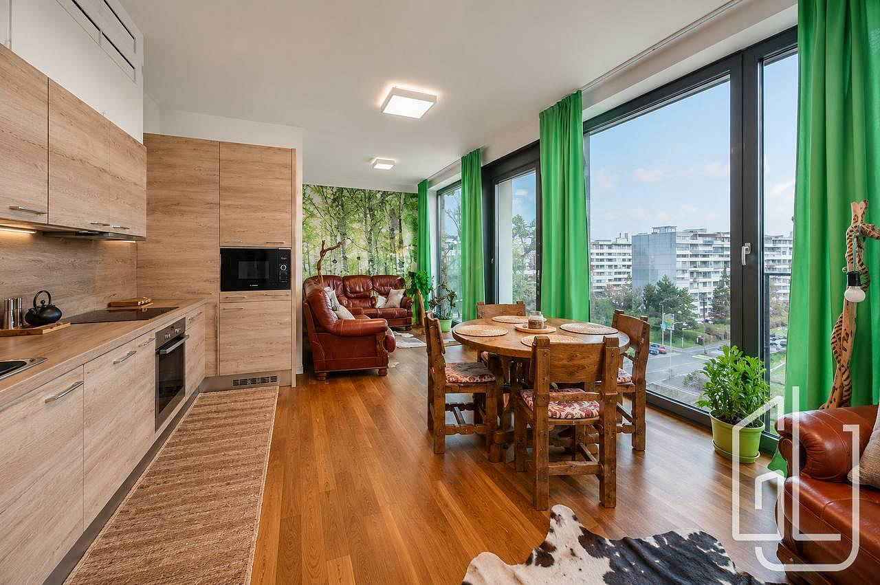 Pronájem bytu 2+kk 75 m²