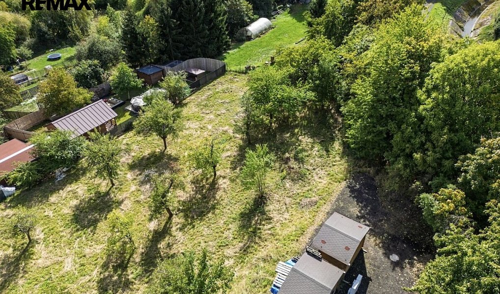 Prodej stavebního pozemku 1 017 m², Jirkov – náhled fotky 4